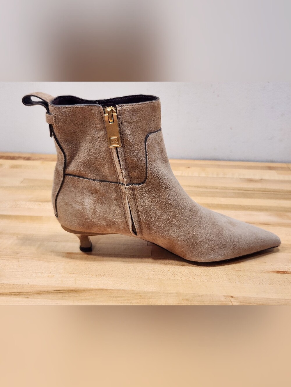 SARTO By Franco Sarto Mala Taupe Leather Kitten Heel Pointed Toe Bootie Boot 6M - Picture 12 of 14